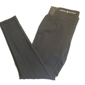 Black Vera Wang Yoga pants